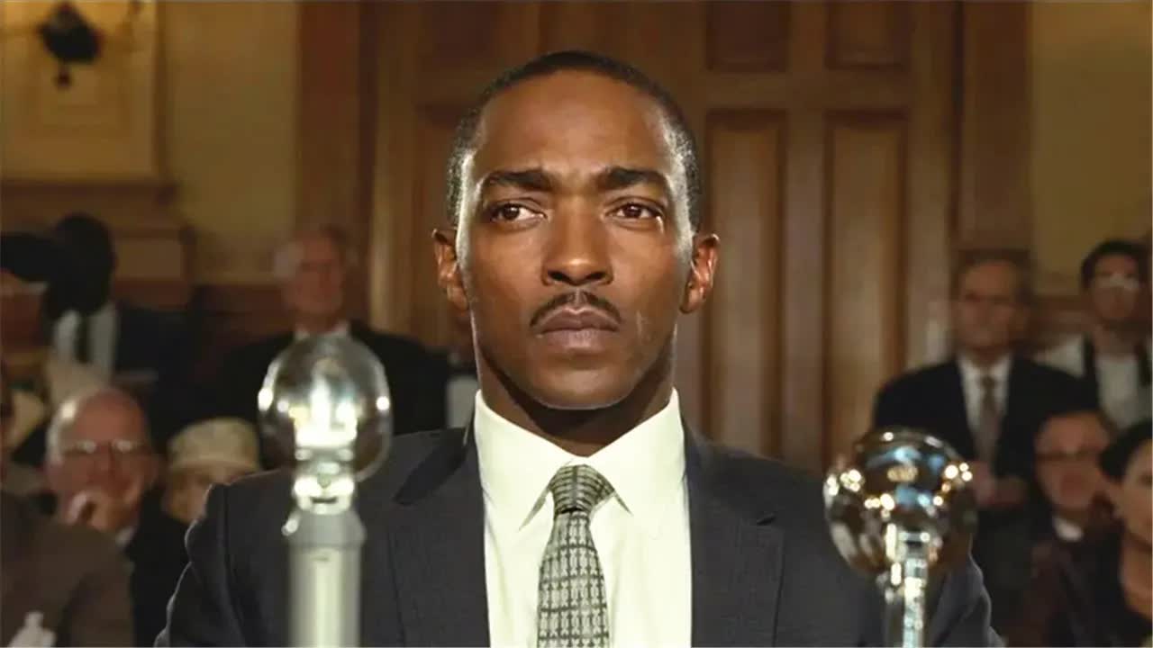 黑人小孩被歧视，长大后买下177栋建筑，包括市中心最高的大厦！