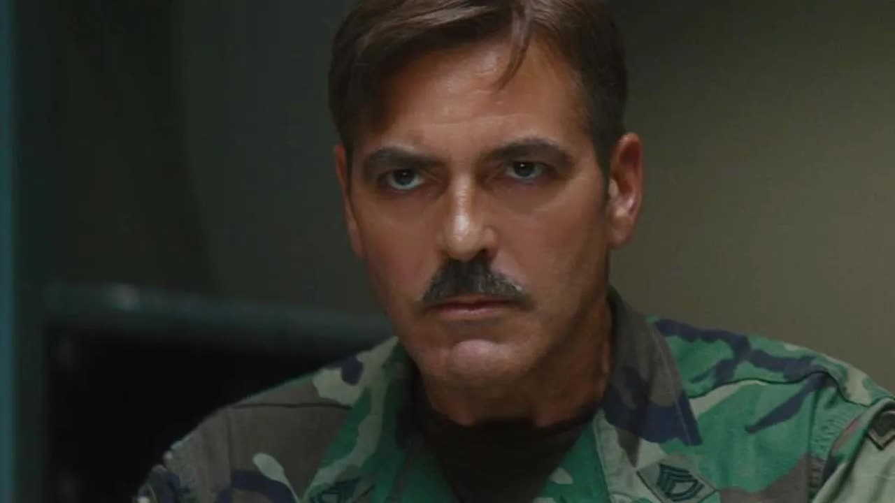 军方的神秘实验，让特种兵变强大，只需一个眼神，瞬间秒杀一只山羊！